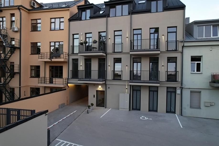 Old Town - Bajor - Self Check-in And Parking Apartament