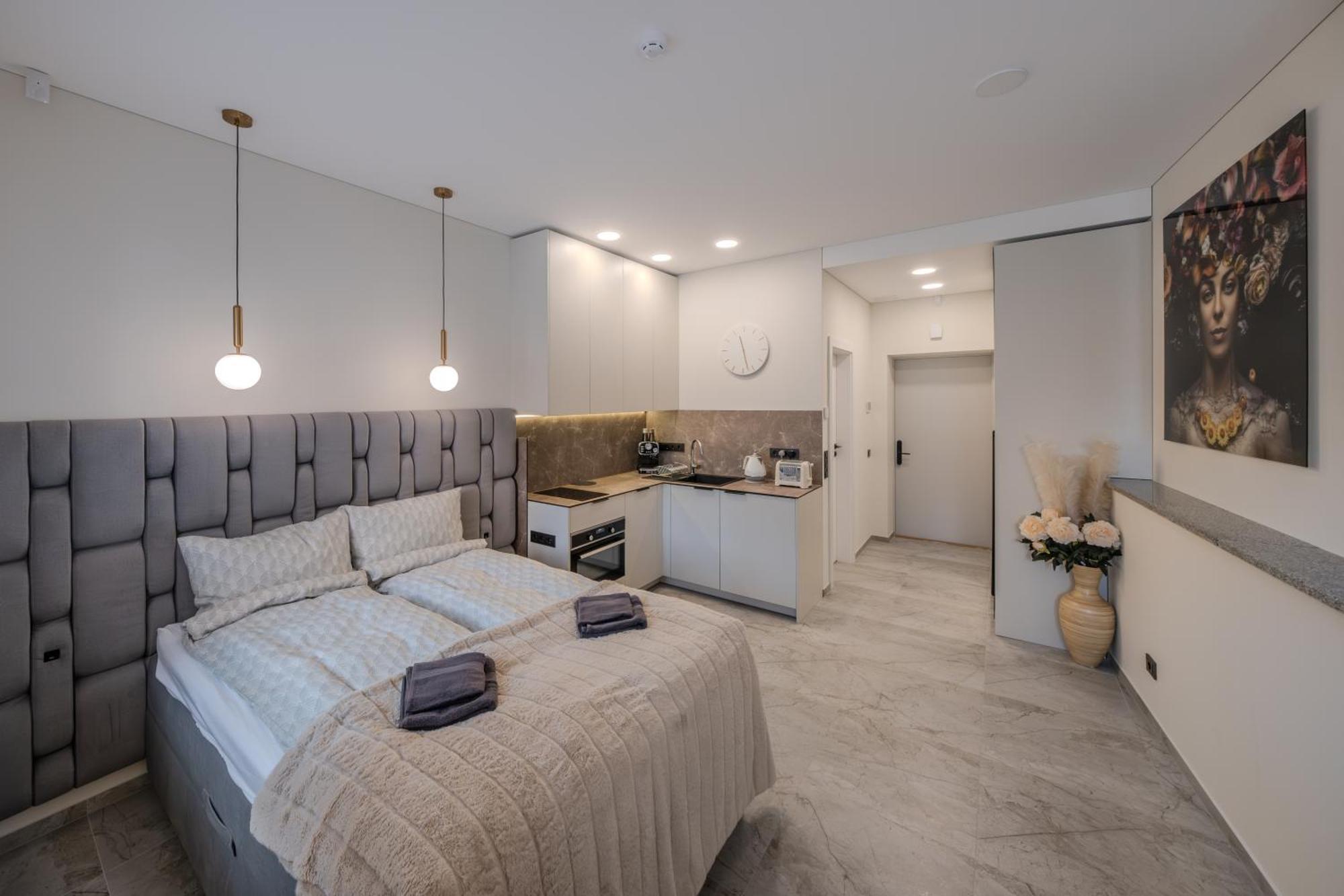 Apartament Old Town - Bajor - Self Check-in And Parking *
